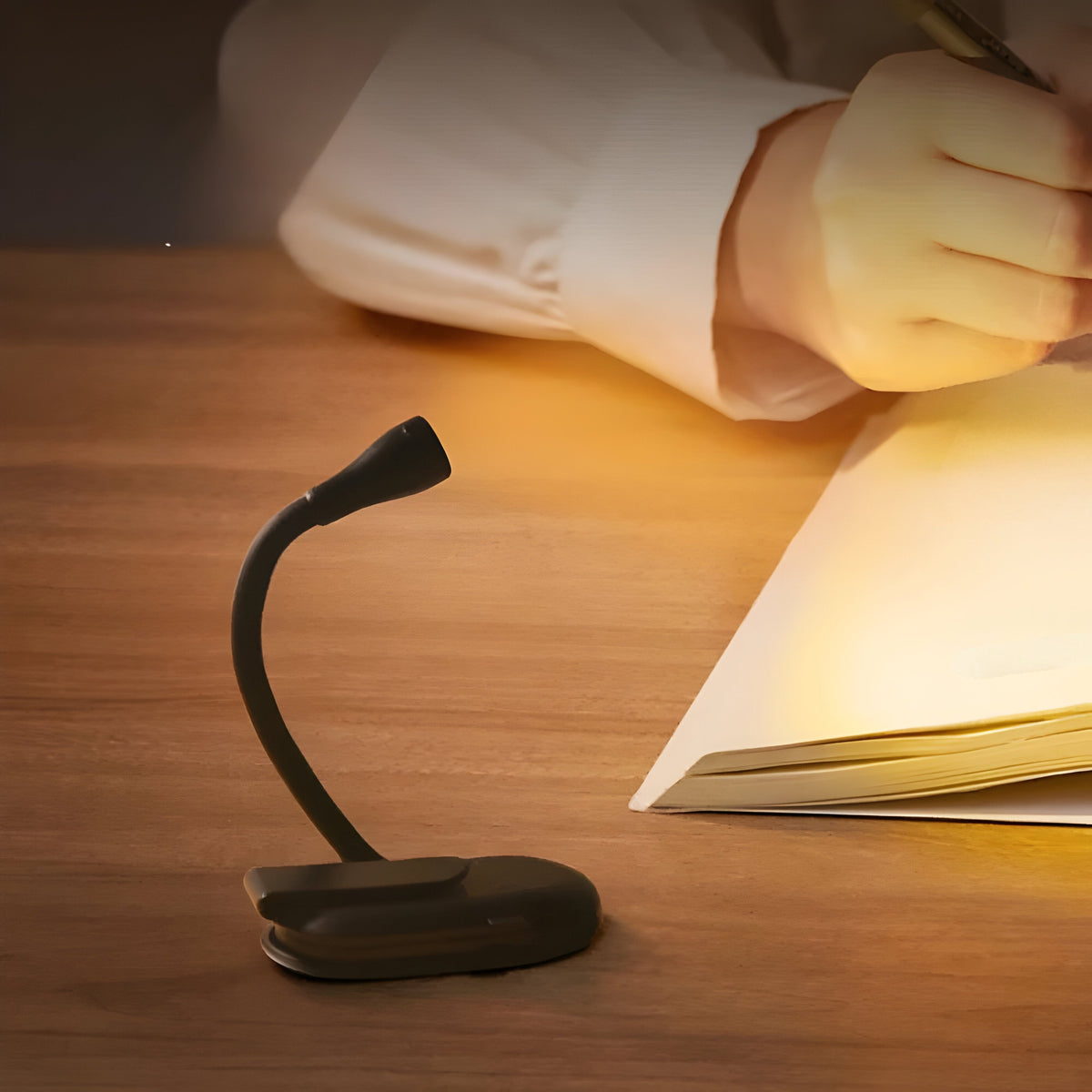 Lampă LED flexibilă cu intensitate reglabilă pentru citit - control tactil portabil