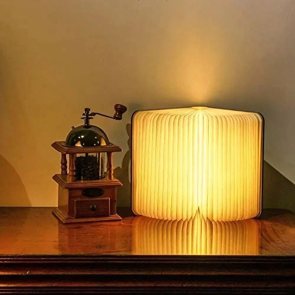 Lámpara de mesa plegable de madera — LED de luz blanca cálida