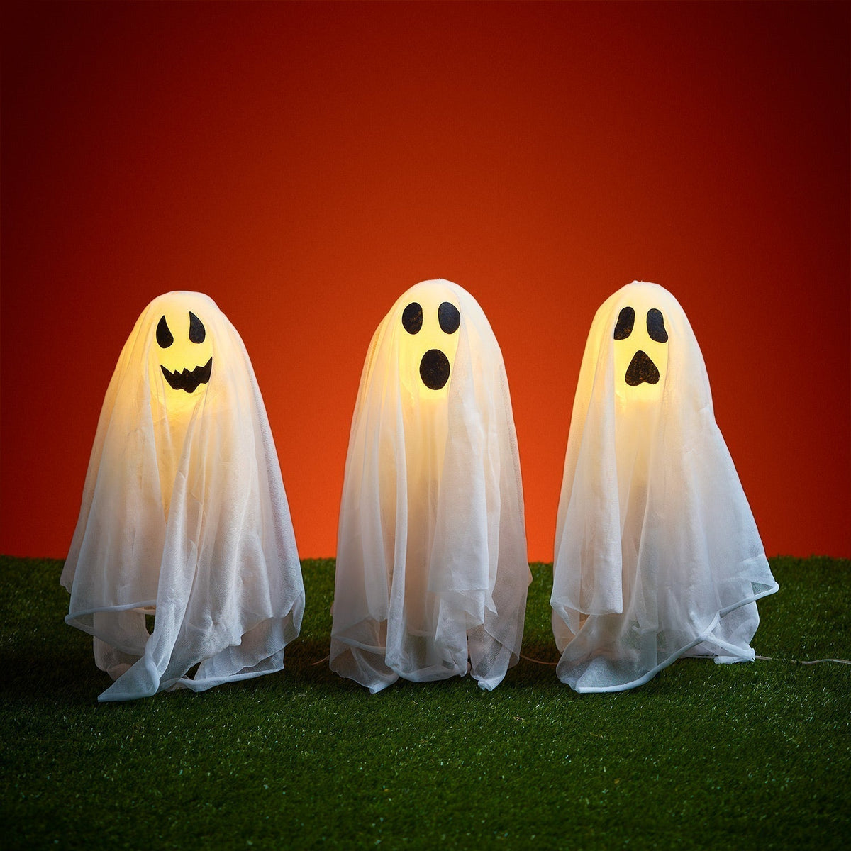 Lămpi LED de Halloween în formă de fantome, cu țăruș — Set de 3 piese
