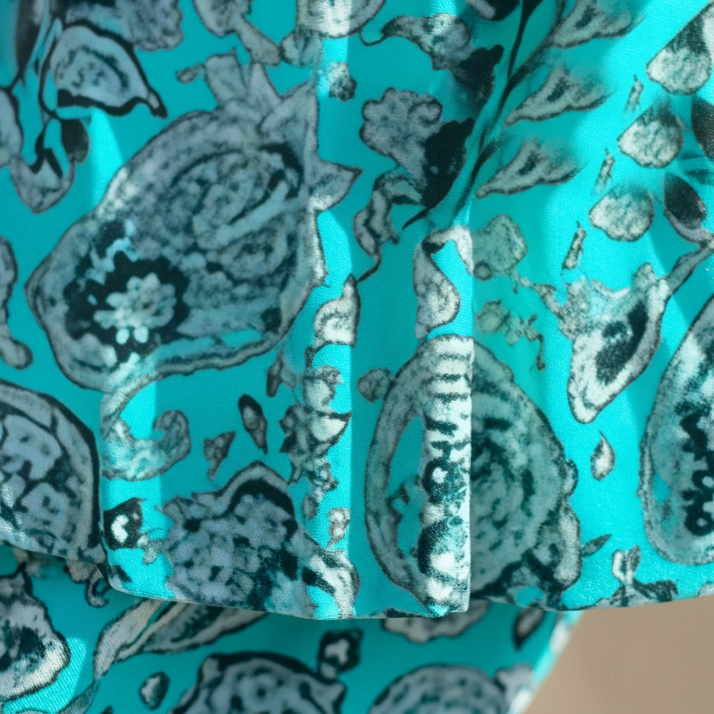 StreamlineSculpt – halterneck-tankinikjole med innebygd dekning i form av hotpants – Esilora