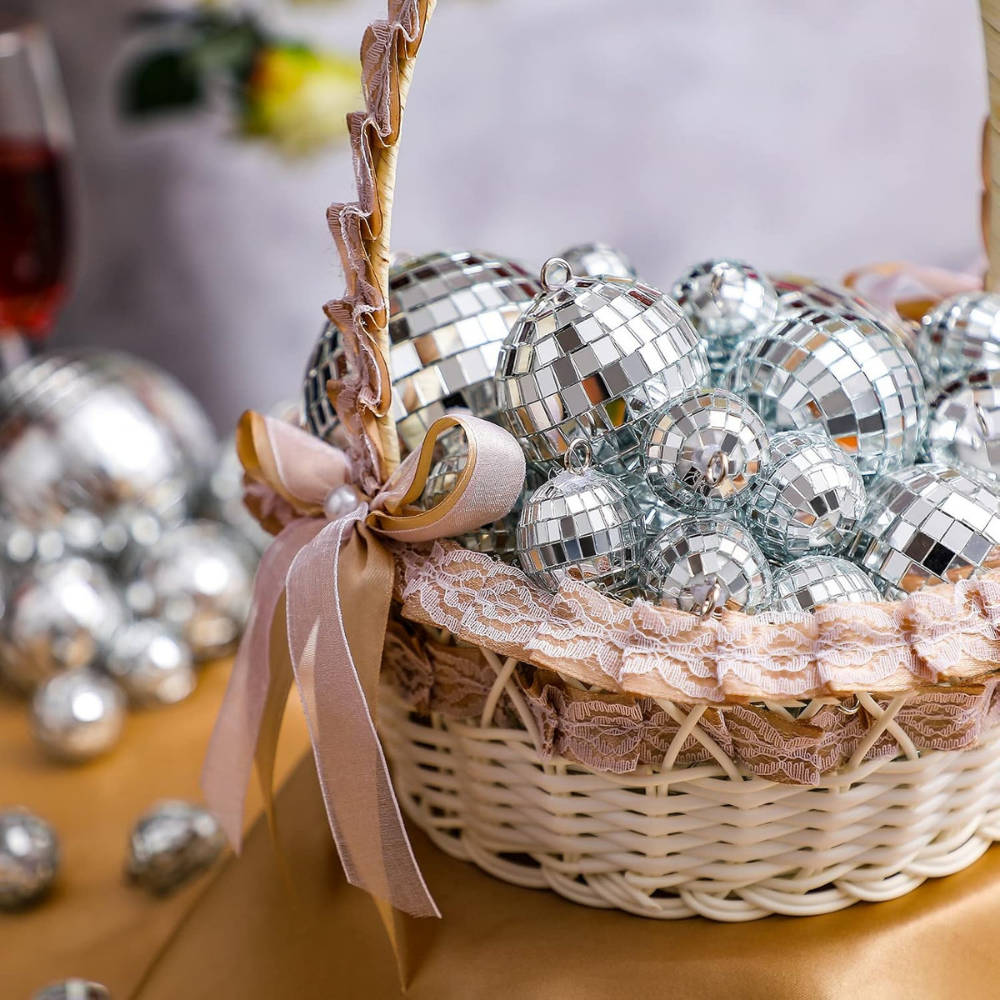 Conjunto de bolas espelhadas prateadas — esferas de discoteca facetadas e refletoras
