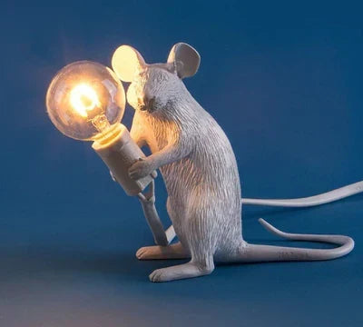 Lampada da tavolo Artimouse — design giocoso a forma di topo, luce d’accento LED