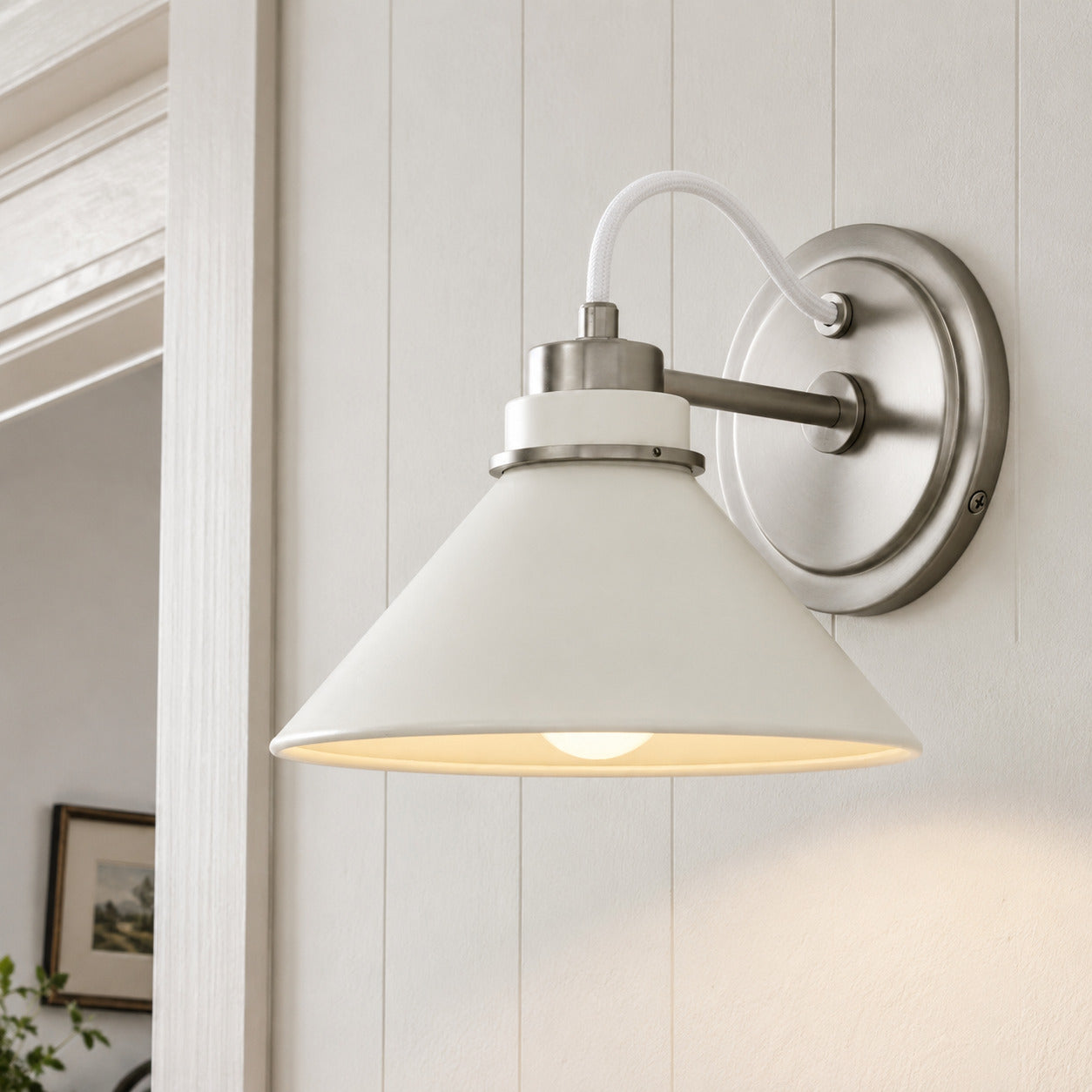 Aurenza Curved Arm Globe Wall Sconce – Modern Industrial Wall Lamp for Bathroom, Bedroom, and Hallway | Esilora