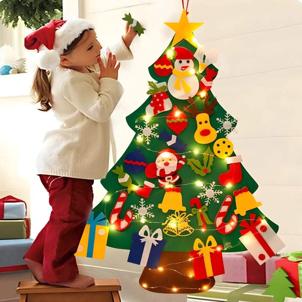 Újrahasználható filc karácsonyfadekor-készlet — 30 cserélhető kivágott elemmel, meleg fehér fényfüzérrel