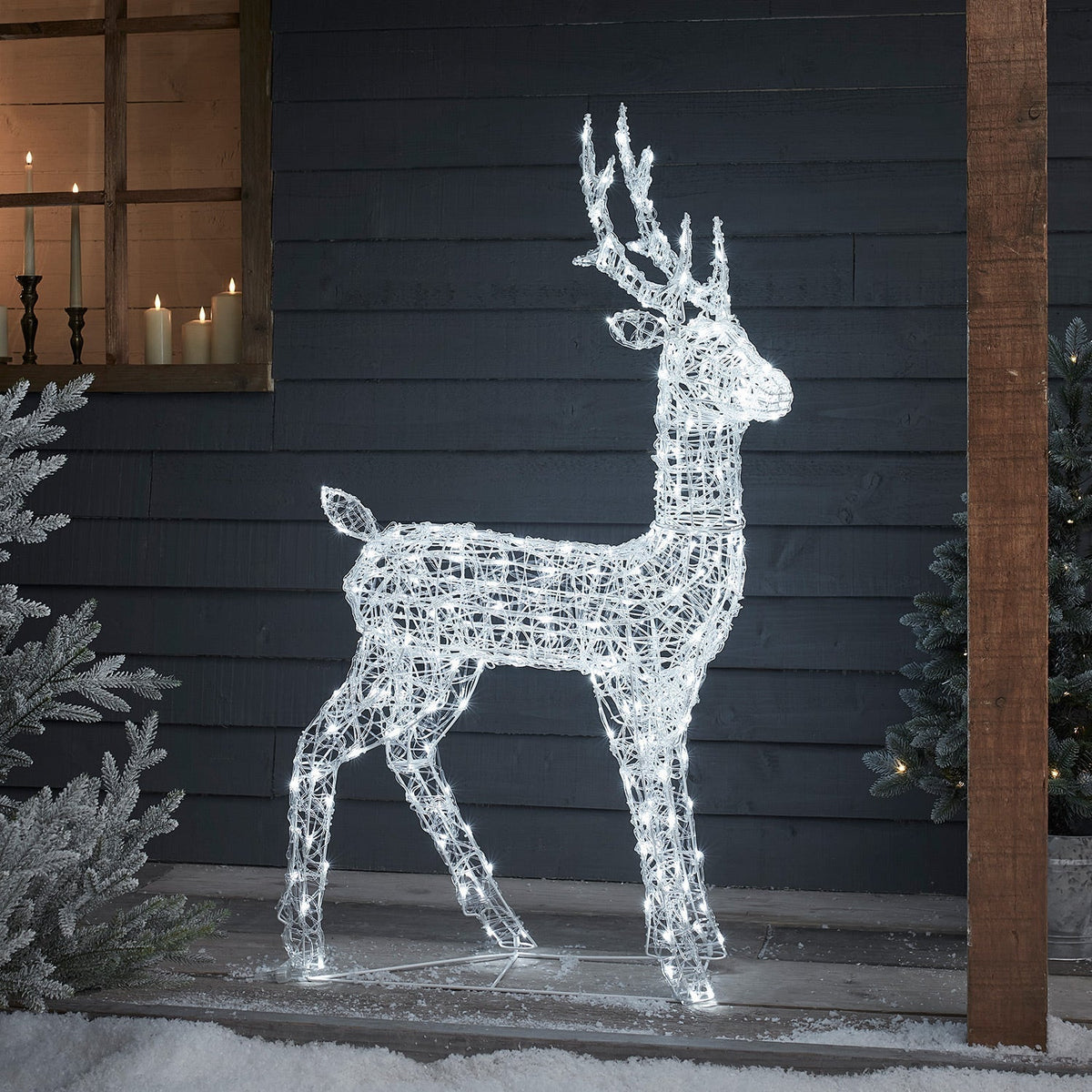 1,2 m akryl-LED-rensdyrfigur - koldhvid belysning