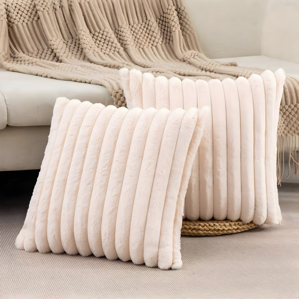 Modern dekorativ plyschkudde till soffa — 45 x 45 cm