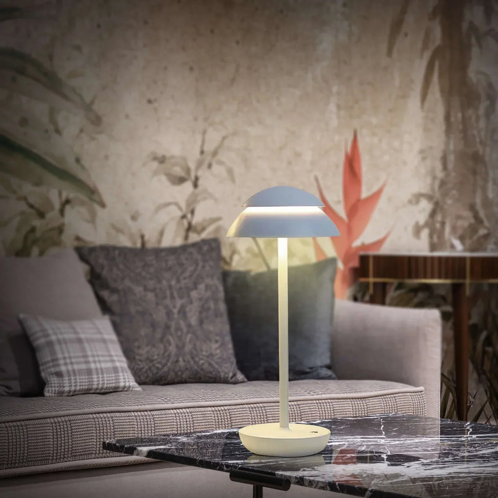 Wireless LED Table Lamp — Modern Metal Frame