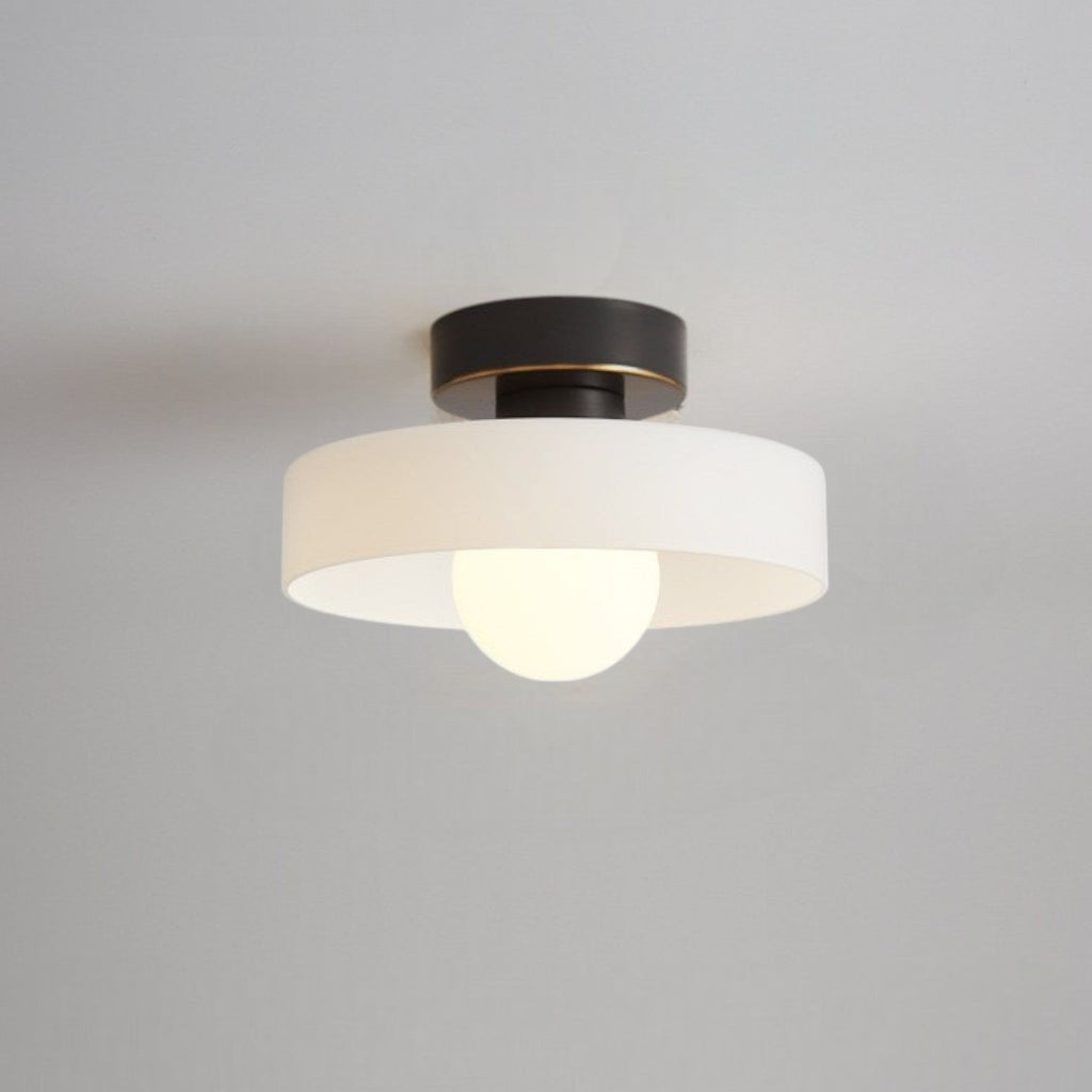 Plafonieră modernă rotundă - sticlă și finisaj din alamă, compatibilă cu LED