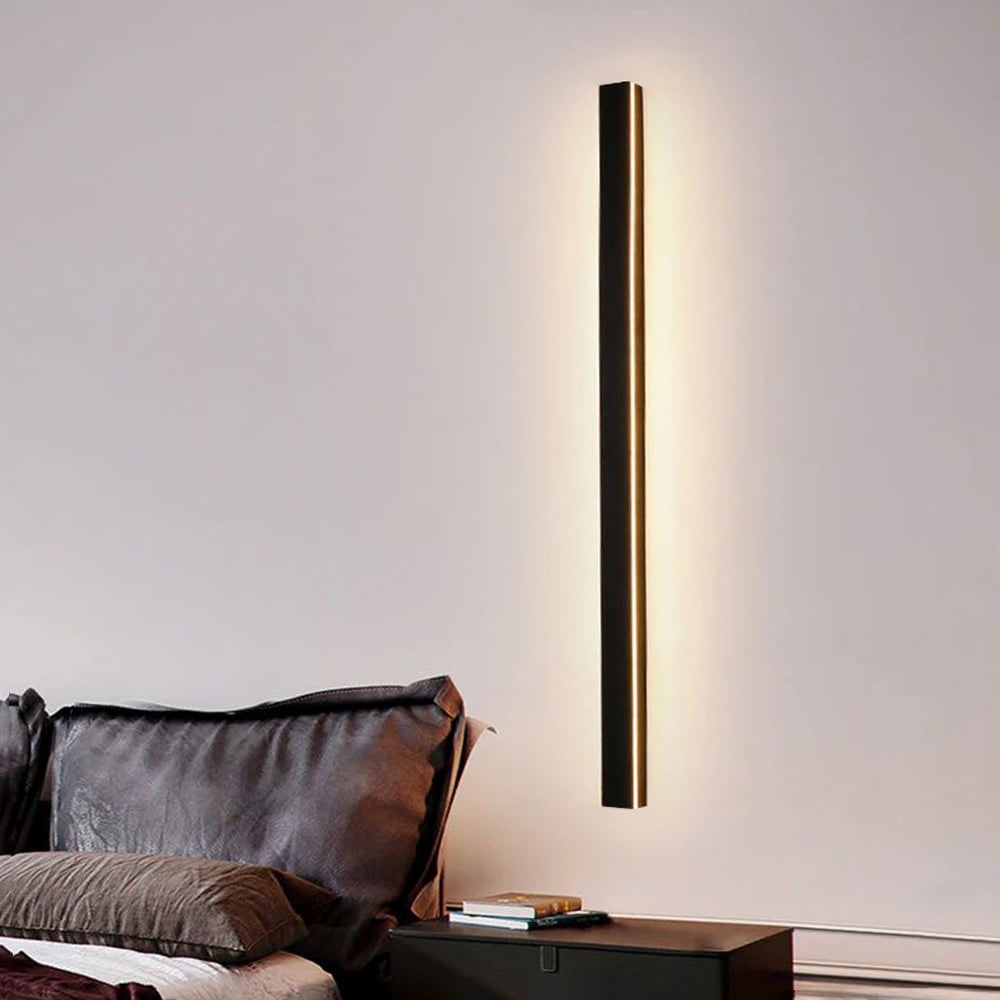 Moderne schlanke Wandleuchte - mehrere Größen und Beleuchtungsoptionen