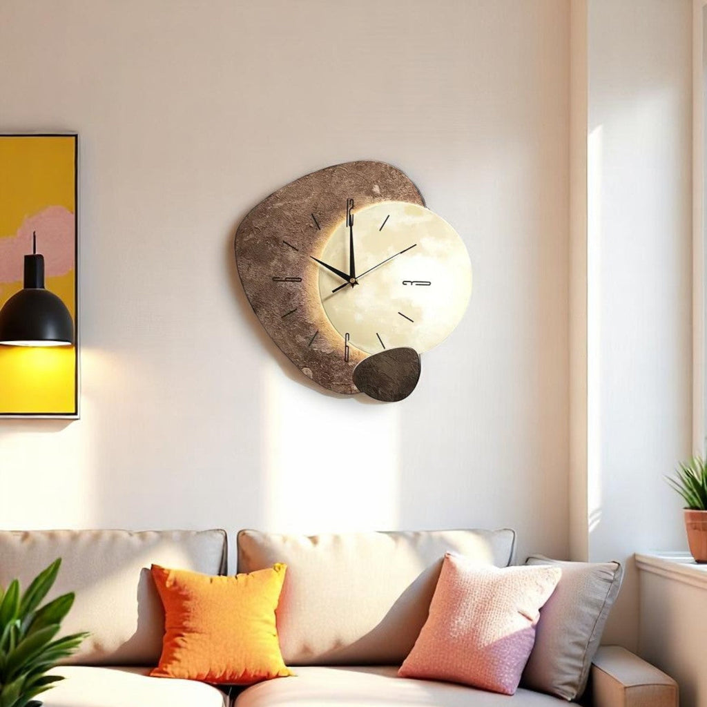Orologio da parete asimmetrico in cristallo — design d'arte moderna