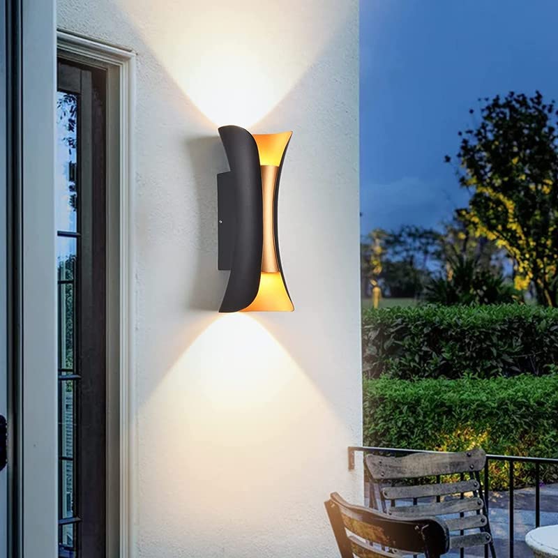 Lampă de perete LED modernă pentru exterior — design durabil din aluminiu