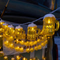 Batteriebetriebene Oktoberfest-LED-Lichterkette mit Bierkrügen