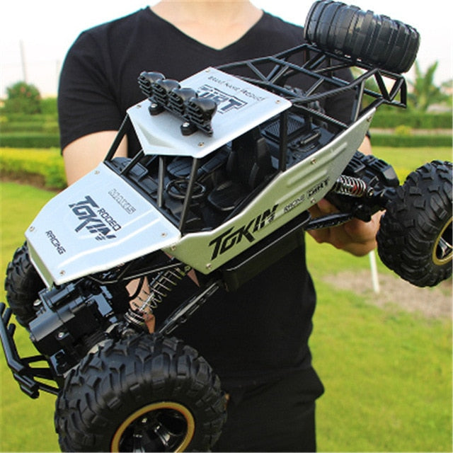 Sturdy Off-Road Toy Vehicle – Versatile Car for Indoor and Outdoor Use - Esilora