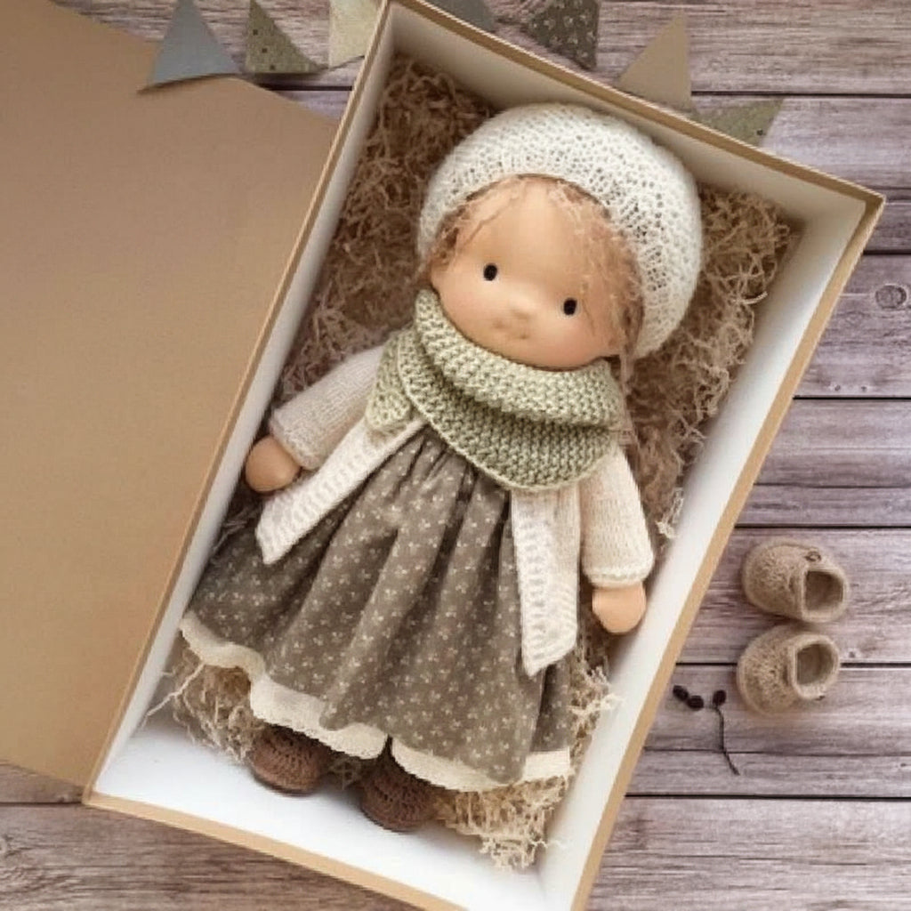 Baba-kiegészítő ajándékdoboz — gondosan összeállított díszdoboz