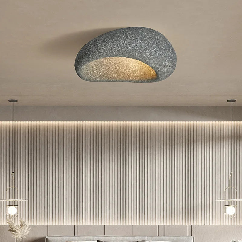 Stropní LED svítidlo ve stylu wabi-sabi — rustikální kov