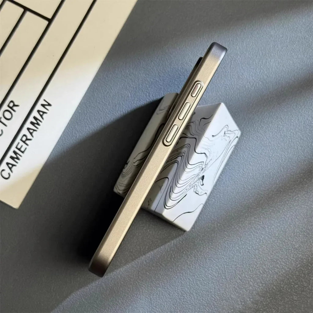 Funda antigolpes para iPhone - Carcasa delgada con aspecto metálico