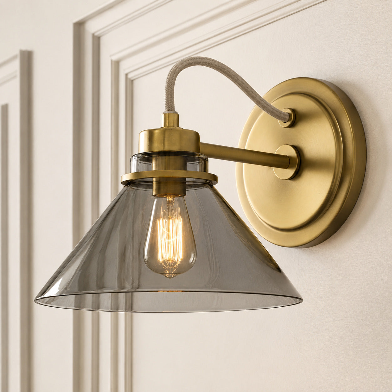 Aurenza Curved Arm Globe Wall Sconce – Modern Industrial Wall Lamp for Bathroom, Bedroom, and Hallway | Esilora