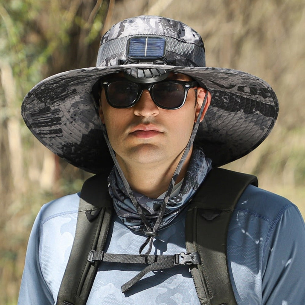 Chapéu de sol ventilado — ventoinha de arrefecimento integrada, aba larga com proteção UV, fluxo de ar ativo