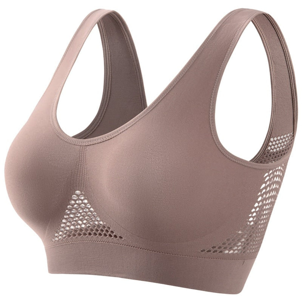 Seamless Padded Sports Bra — Breathable Support Design