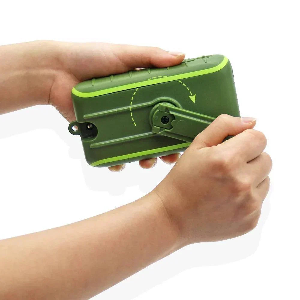 Solar Power Bank with Hand Crank and Flashlight – USB Compatible - Esilora